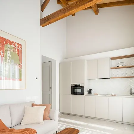 El Monestir Apartahotel